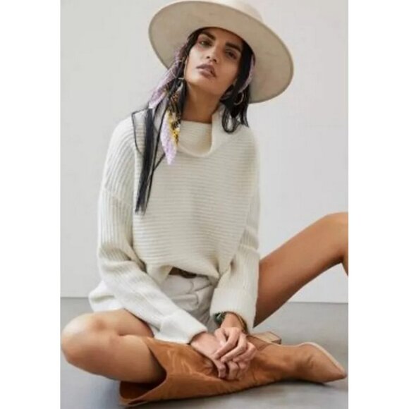 Anthropologie Sweaters - PILCRO ANTHRO Sweater Women’s Large Cowl Neck Oversized Chunky Cozy Ribbed Knit